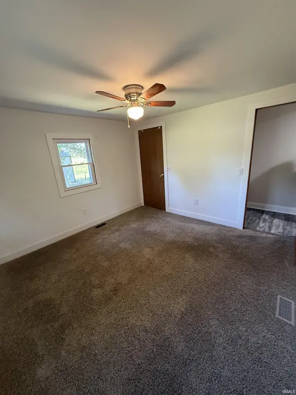 2635 S 700 E RD, Knox, IN 46534