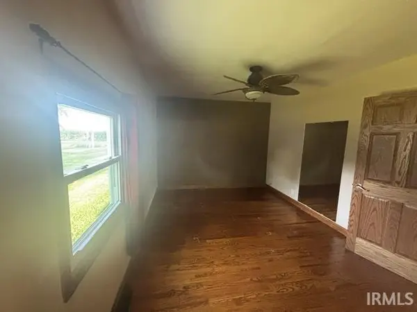 1004 N Michigan ST, Oxford, IN 47971
