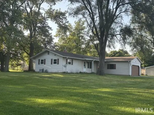 1004 N Michigan ST, Oxford, IN 47971
