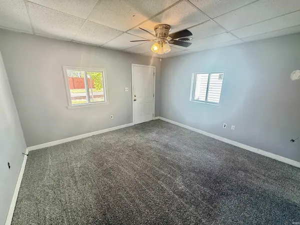 27 E Morgan AVE, Evansville, IN 47711