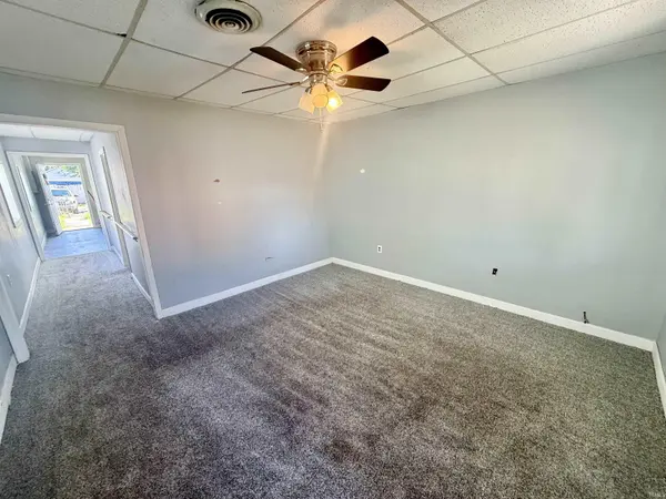 27 E Morgan AVE, Evansville, IN 47711