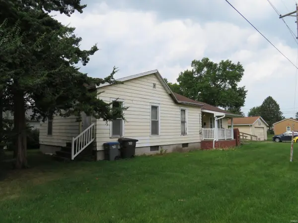 1300 Laurel ST, Elkhart, IN 46514-1844