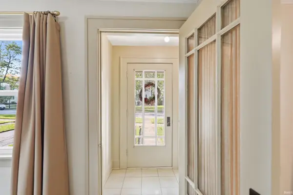 1915 LYNN AVE, Fort Wayne, IN 46805
