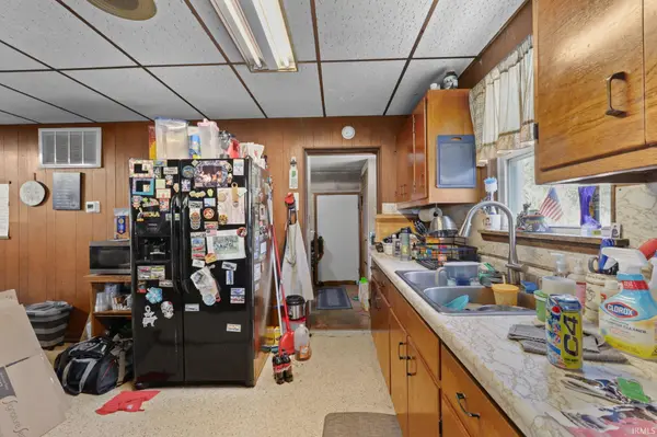 10966 N 50 ***, Fortville, IN 46040-9347