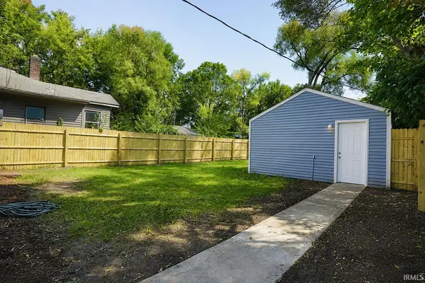 1834 O'Brien ST, South Bend, IN 46628