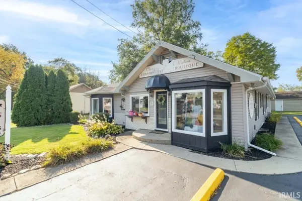 1701 Riley RD, New Castle, IN 47362-1865