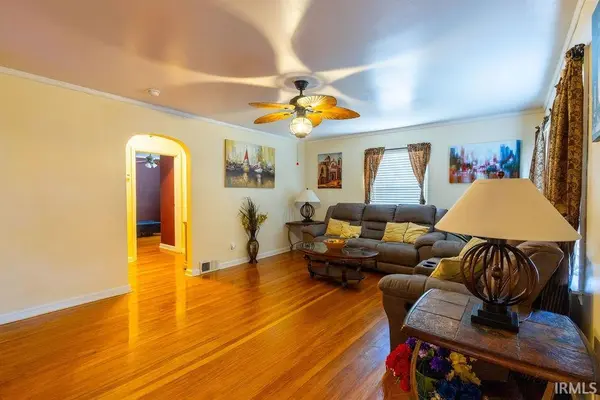 1516 Taylor AVE, Evansville, IN 47714