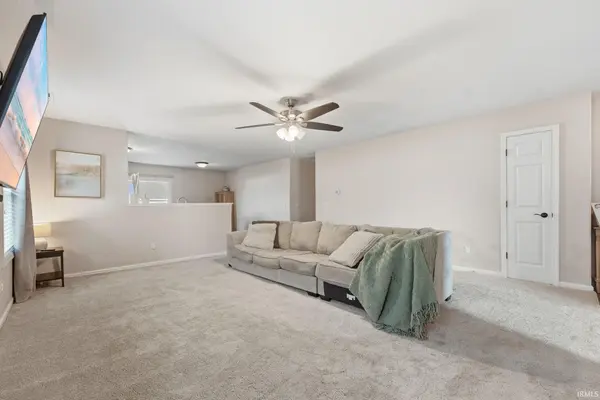 12311 Hummingbird CV, Fort Wayne, IN 46845