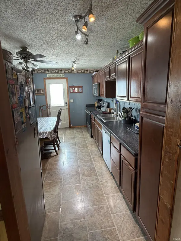 506 Johnson ST, Monroe City, IN 47557