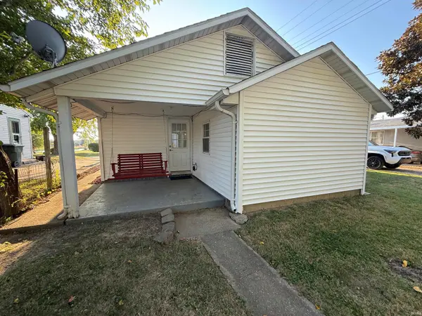 722 S West ST, Oakland City, IN 47660