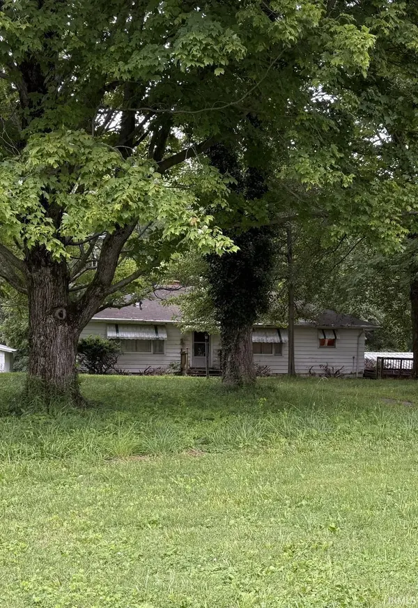 2277 S 1025 W ***, Lyons, IN 47443