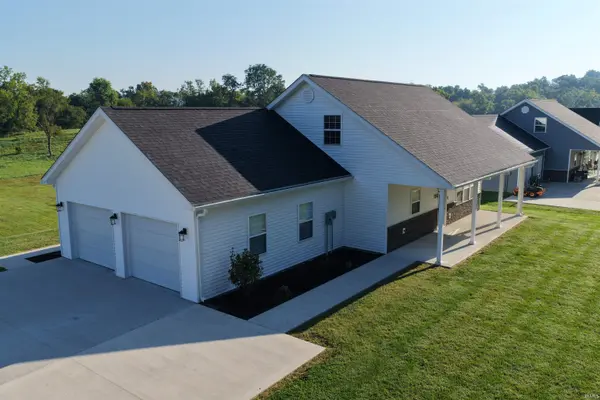7812 W Abydel Pike ***, West Baden Springs, IN 47469