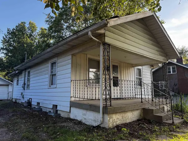 202 E Hillside DR, Bloomington, IN 47401