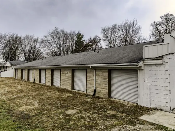 202 McKinley ST, Gaston, IN 47342