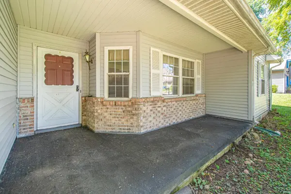 625 W Ryan RD, Bloomington, IN 47403-4379