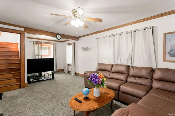 918 E Fox ST, South Bend, IN 46613-2933