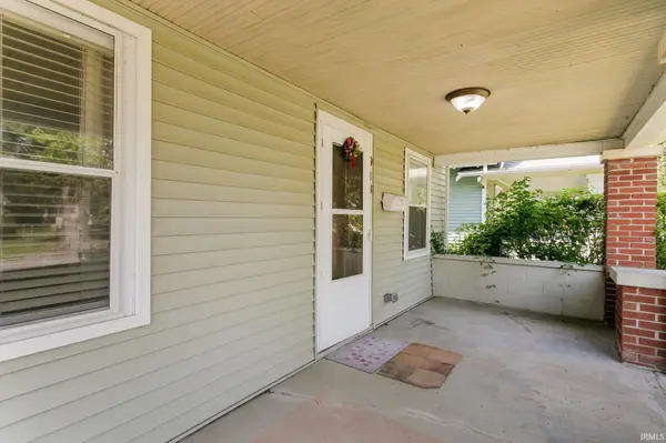 918 E Fox ST, South Bend, IN 46613-2933