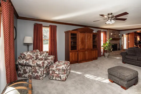 3268 E Hazelwood DR, Vincennes, IN 47591