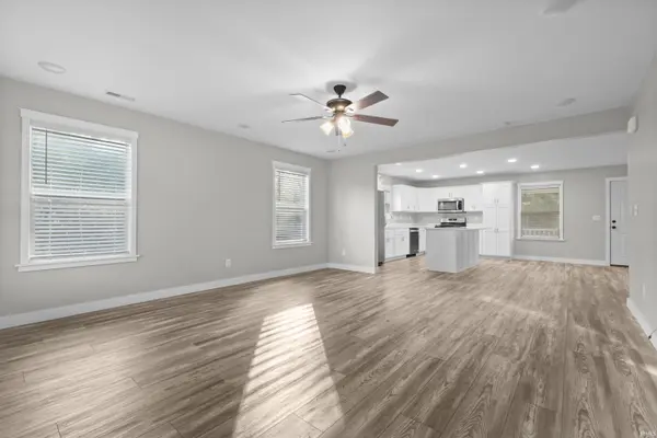 734 N Livy CT, Ellettsville, IN 47429
