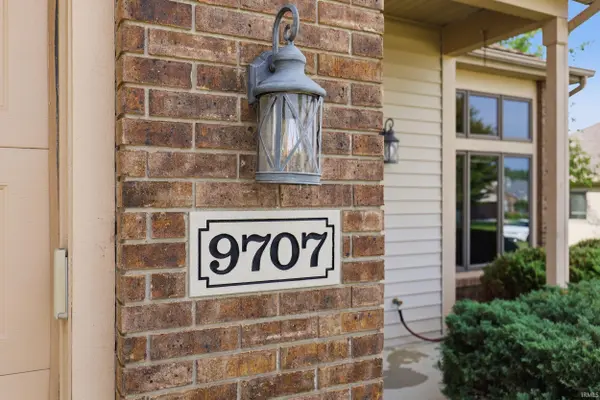9707 SERPENTINE CV, Fort Wayne, IN 46804