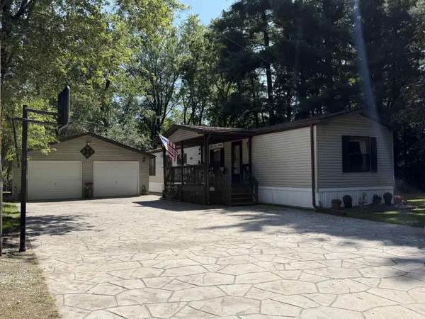 2876 N 175 E ***, Winamac, IN 46996