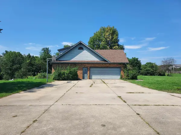 12124 Leo RD, Fort Wayne, IN 46845
