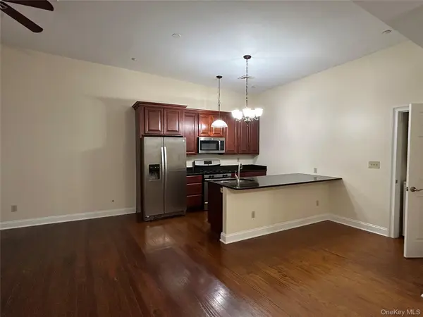 337 Main ST #2R, Poughkeepsie, NY 12601