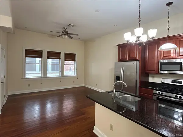 337 Main ST #2R, Poughkeepsie, NY 12601