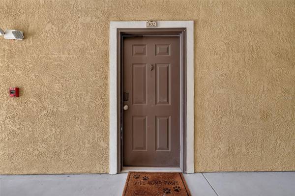 10103 COURTNEY OAKS CIR #302, Tampa, FL, 33619 photo 5