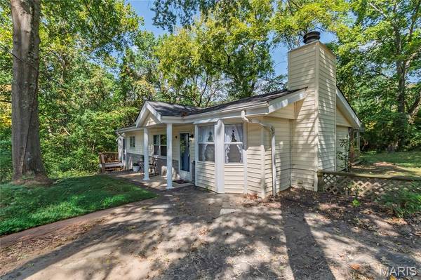 4291 Lakeview DR, Hillsboro, MO 63050