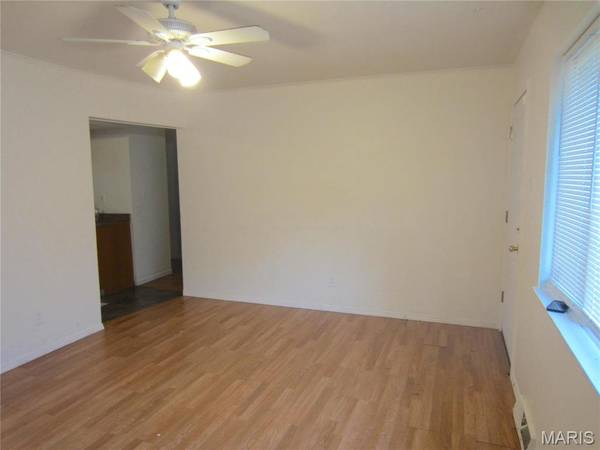 1103 Northdale AVE, St Louis, MO 63138