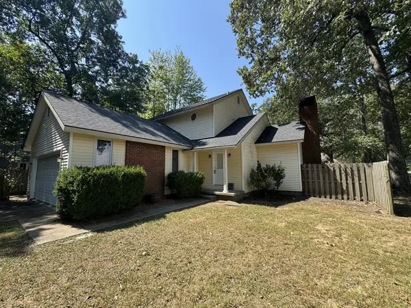 2 Hickory LN, Metropolis, IL 62960