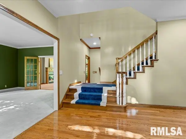 2910 PLEASANT RIDGE CT, Bettendorf, IA 52722
