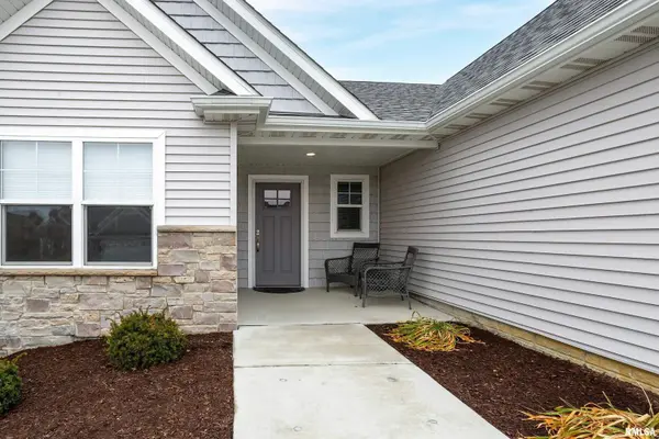 1320 Olde Brandy LN, Davenport, IA 52807