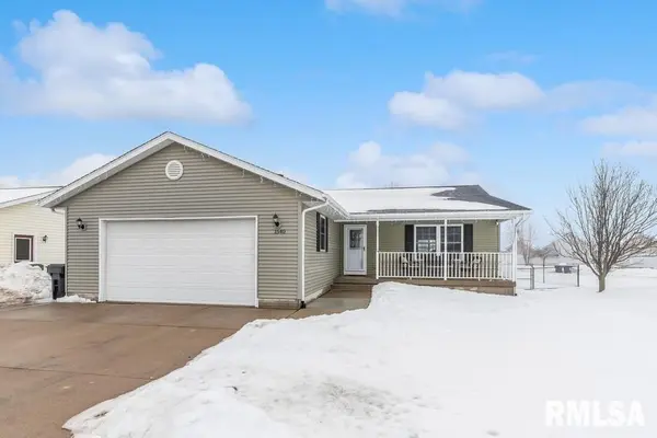 1540 10TH ST NW, Clinton, IA 52732
