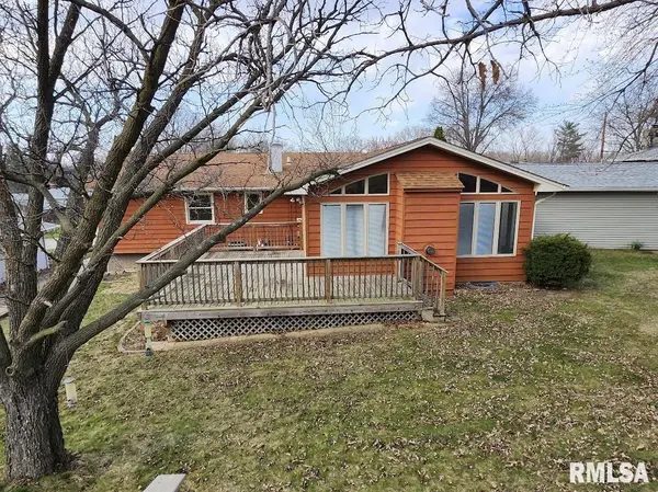 1211 GARFIELD CT, Davenport, IA 52804-0000