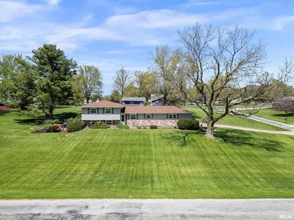 14358 KRUSE AVE, Davenport, IA 52804