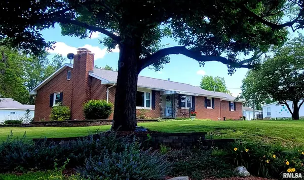 1101 Rodgers ST, Barry, IL 62312