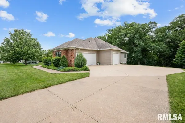 1705 Turkey Ridge CT, Port Byron, IL 61275