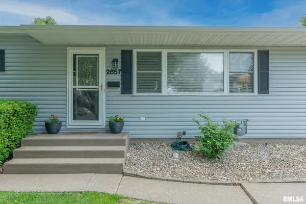 2857 WASHINGTON LN, Davenport, IA 52804