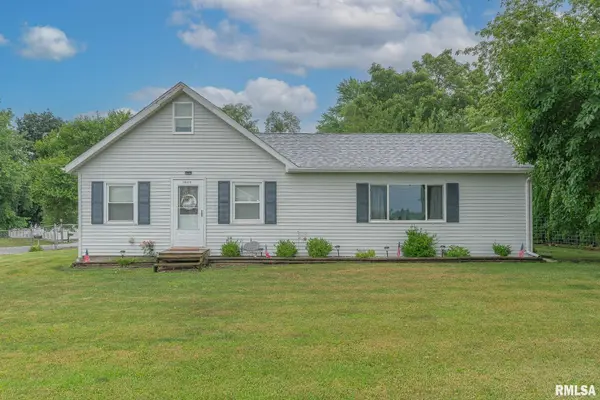 5029 N PINE ST, Davenport, IA 52806