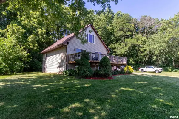 18968 GREAT RIVER RD, Le Claire, IA 52753