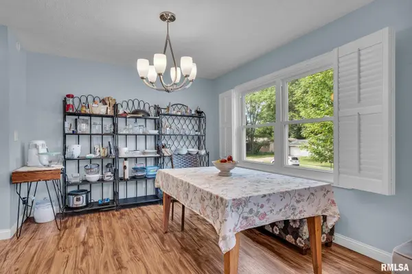 3671 N TAM-O-SHANTER DR, Bettendorf, IA 52722