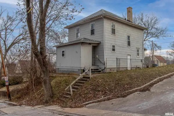 728 22ND ST #A, Moline, IL 61265