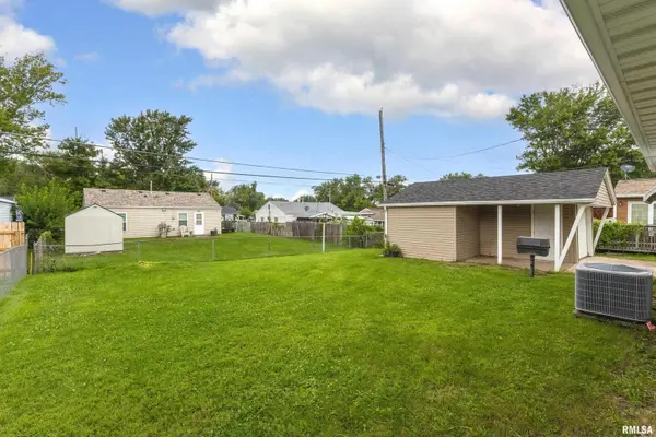 7314 PACIFIC ST, Davenport, IA 52806