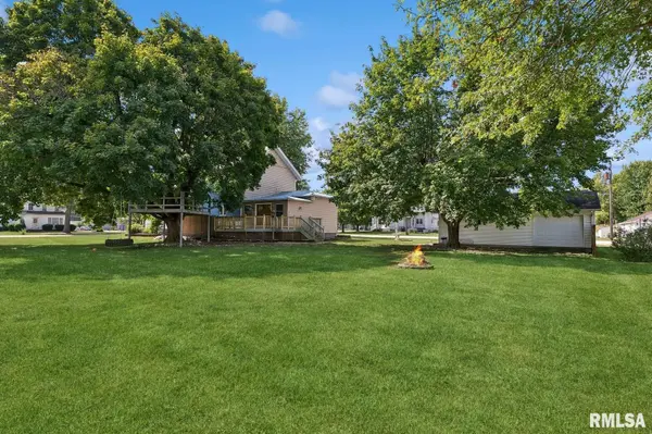 300 E WILLIAMS ST, Atkinson, IL 61235