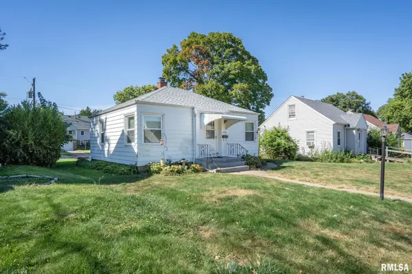 2724 COLLEGE AVE, Davenport, IA 52803