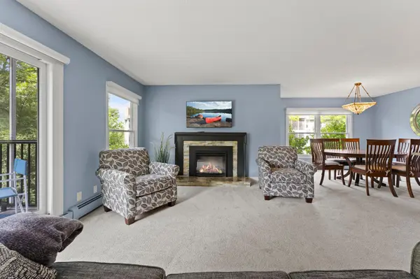 3030 Saint Albans Mill RD #215, Minnetonka, MN 55305