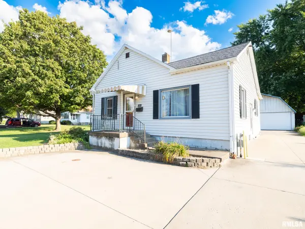 1904 COURT ST, Pekin, IL 61554