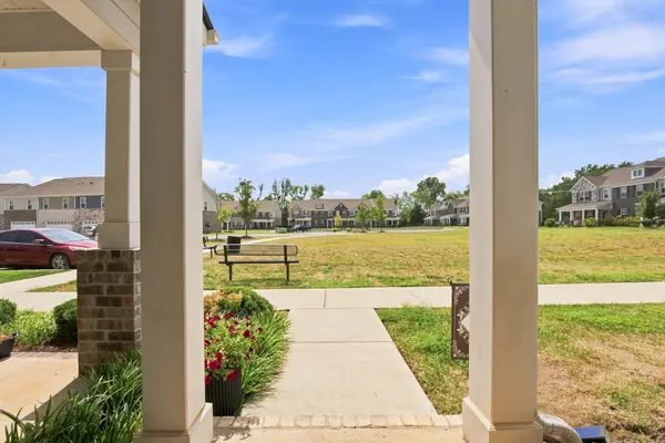 306 Lydia Dr, Murfreesboro, TN 37128
